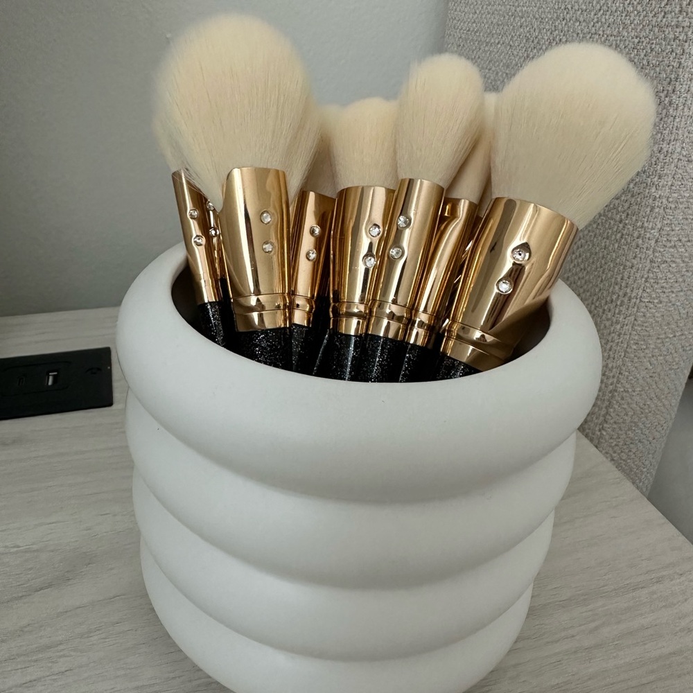 Gold and Black Makeup Brush Set